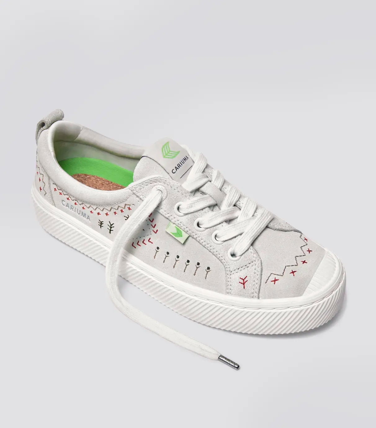 OCA Low 低筒 麂皮運動鞋 煙灰白 繡花