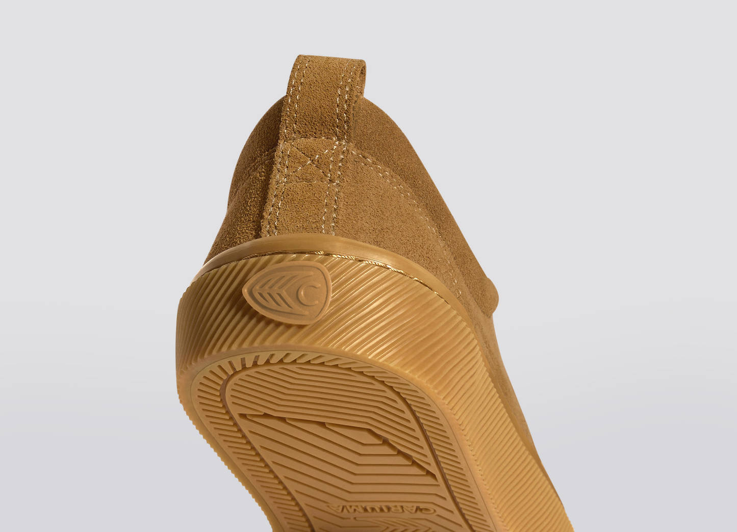 OCA Low 低筒 麂皮運動鞋 焦糖棕