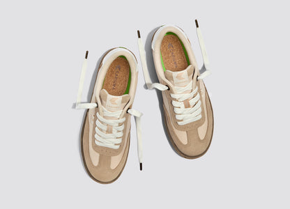 TOCA 尼龍德訓運動鞋 淺奶油